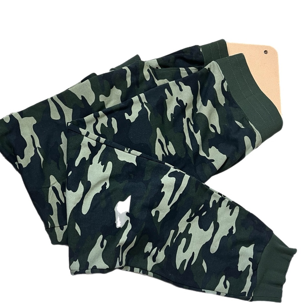 Camo True Religion Men’s Joggers - Picture 3 of 4